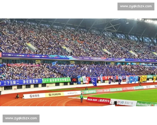 中超焦点战江苏苏宁对阵广州恒大争冠走势引关注球迷热议比赛悬念升级